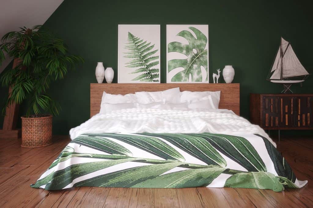 Relaxing green bedroom