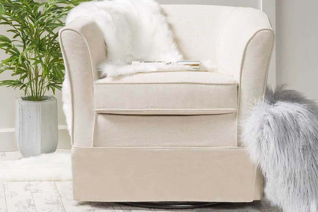 11 Oversized Round Swivel Chairs That Will Look Great in Your Living Room