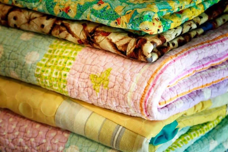 What Is The Difference Between A Comforter And Blanket?