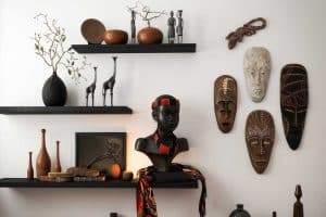 Home interior decorated with primitive wall decors, high quality African sculptures and arts, 15 Gorgeous Primitive Wall Decor Ideas