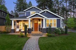 Read more about the article 32 Front Porch Ideas For Small Houses