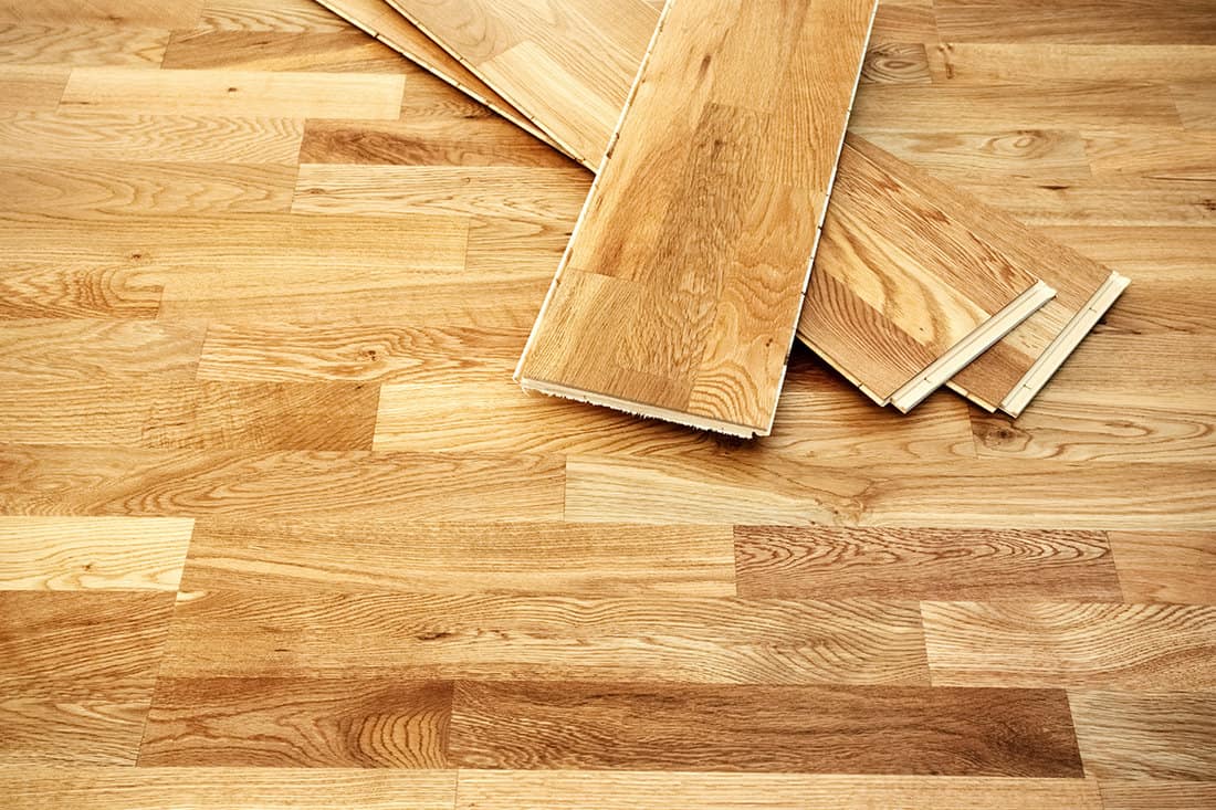 Engineered click system oak wood flooring