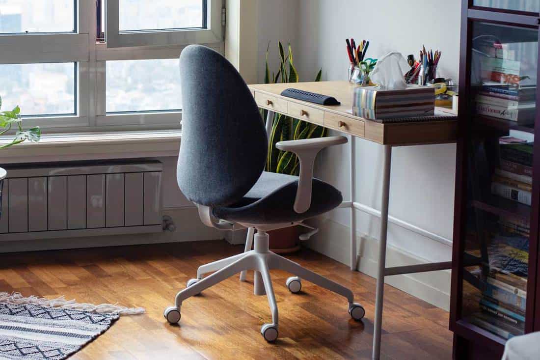 Home office with office chair and desk, How To Clean An Office Chair [5 Easy Steps]