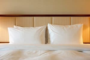 Read more about the article How Big Should A Bed Pillow Be?