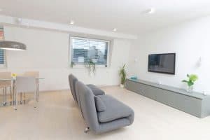 Read more about the article 9 Small Living Room Layouts With TV