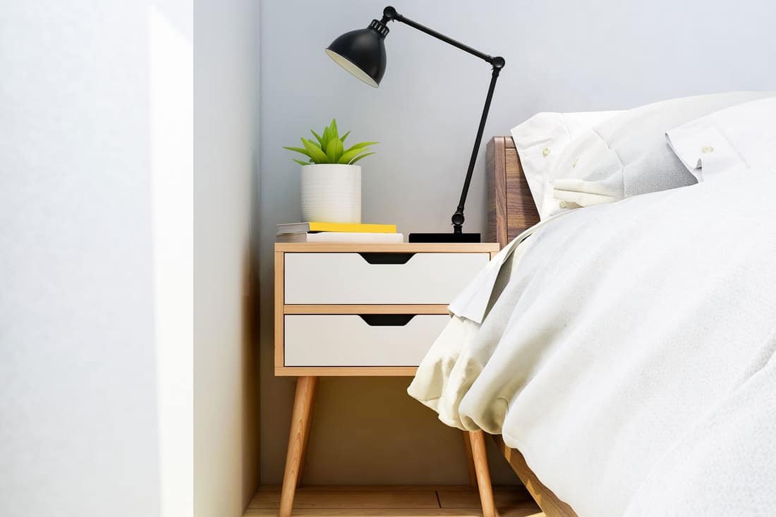 Elegant bedroom bedside and next cabinet, How to Paint a Bedside Table