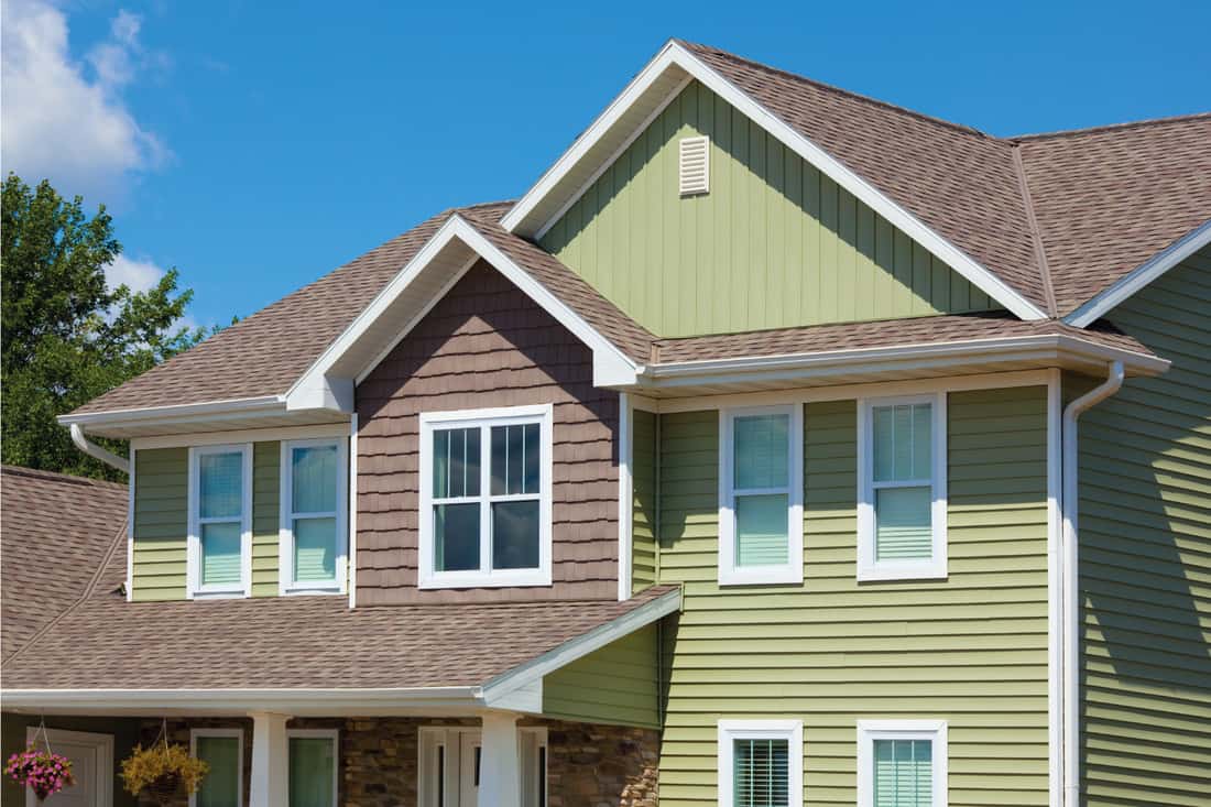 7 Colors That Vinyl Siding Comes In (And Does It Come In Black?) - Home ...