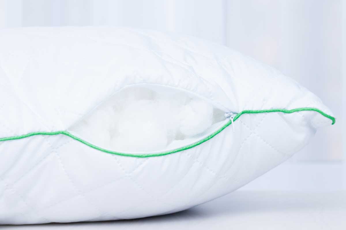 Hypoallergenic pillow with tinsulate or polyester filler, 5 Types of Cushion Stuffing and Filling