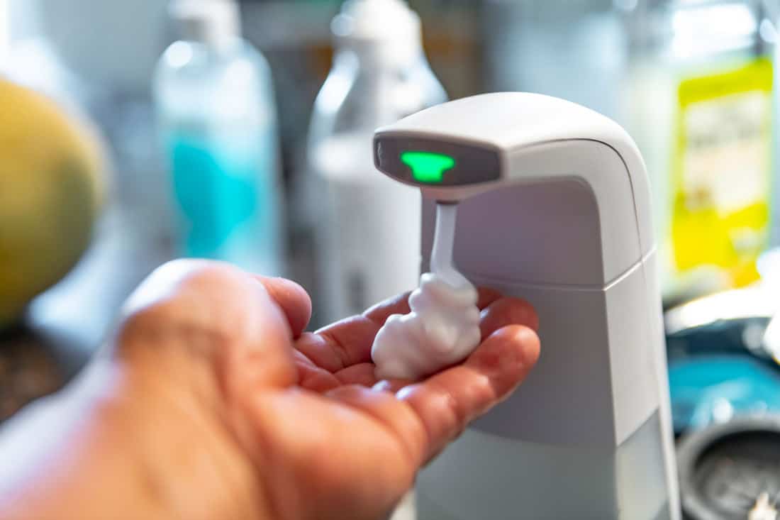 Distributeur de savon automatique