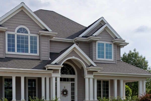Read more about the article What Color Trim Goes With A Gray House?
