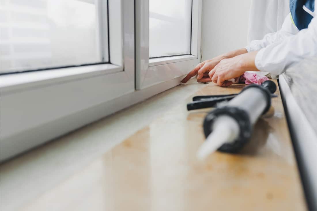 How Long Does It Take Caulk To Dry Before Painting? Home