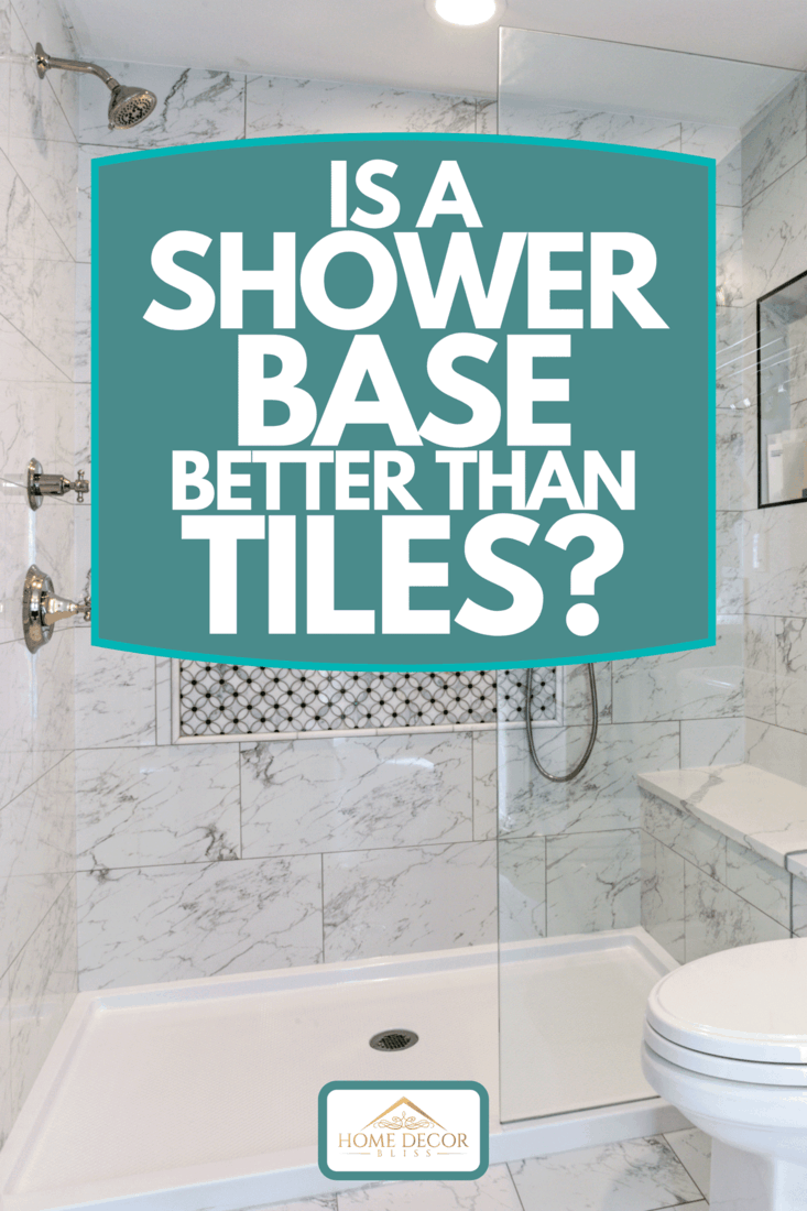 Nouvelle conception de salle de bain bleue avec contour de douche en marbre et carreaux d'accent en mosaïque, Is A Shower Base Better Than Tiles?