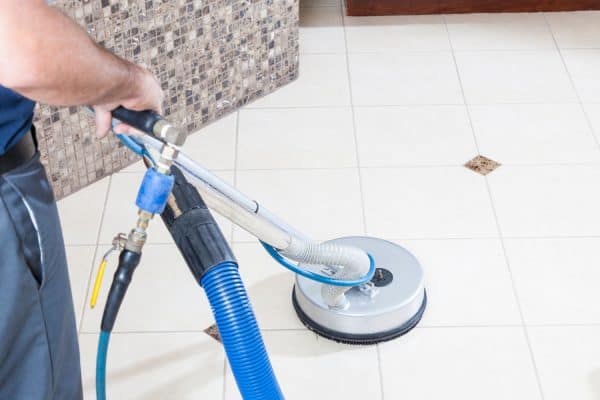 Read more about the article 7 Steps To Clean A Bathroom Floor With Bleach