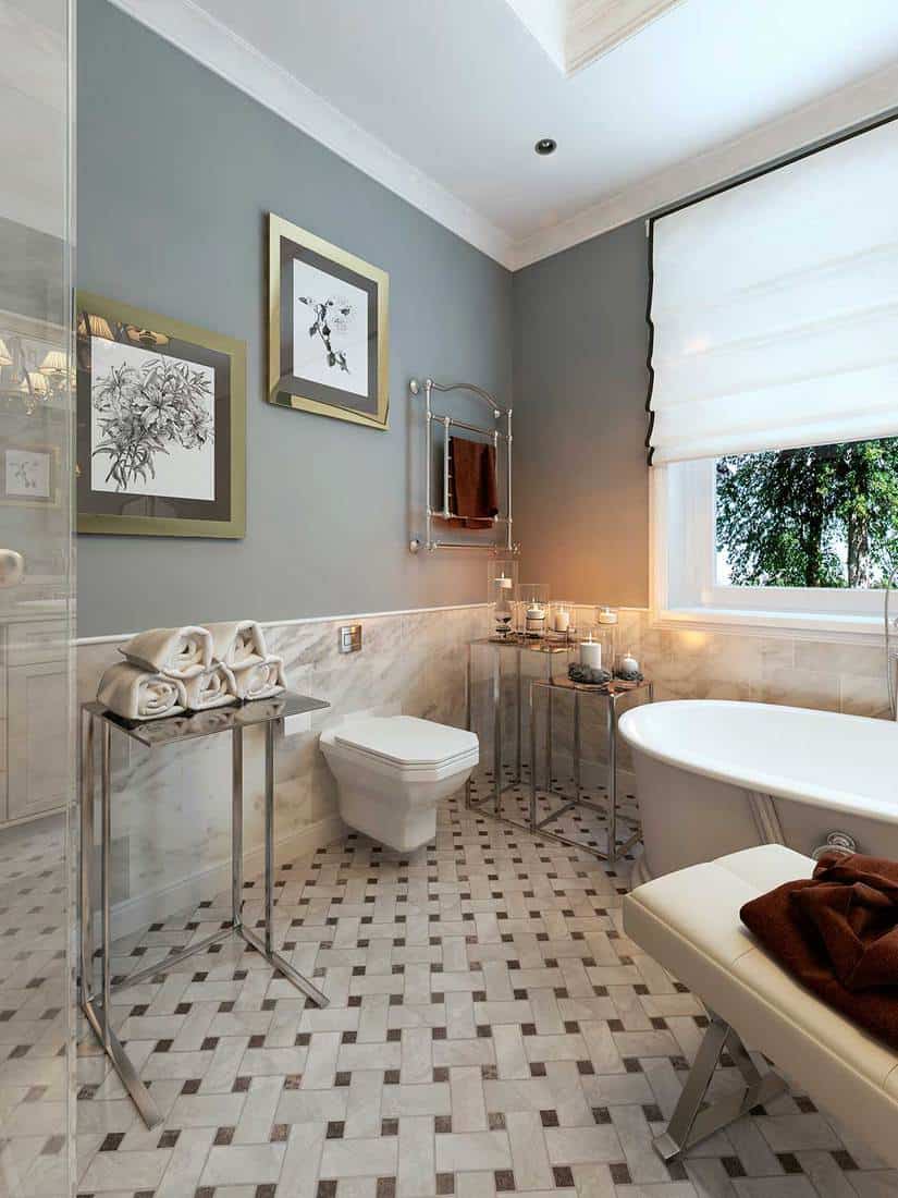 Bathroom in classic style
