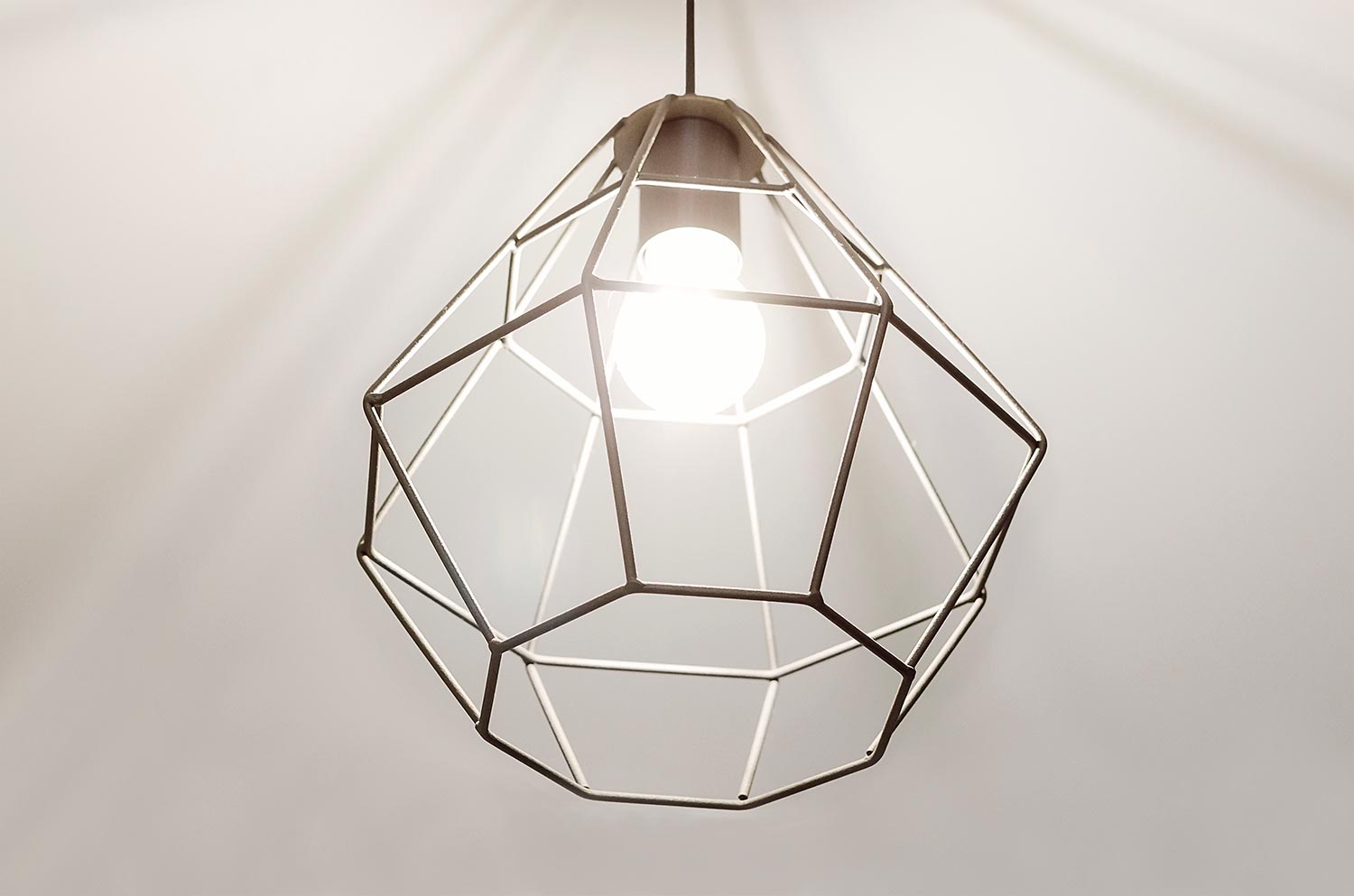 Contemporary pendant light made of metal