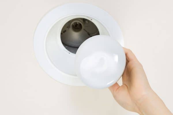 Read more about the article Best Recessed Lighting For Bathroom By Type And Size