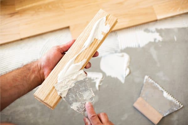Read more about the article How To Remove Glue From Hardwood Floor Installation