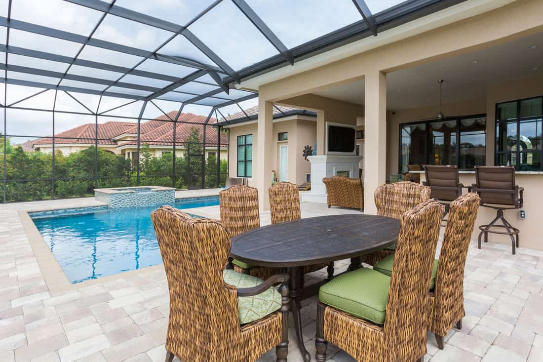 How Much Does It Cost To Build A Lanai In Florida? - Home Decor Bliss