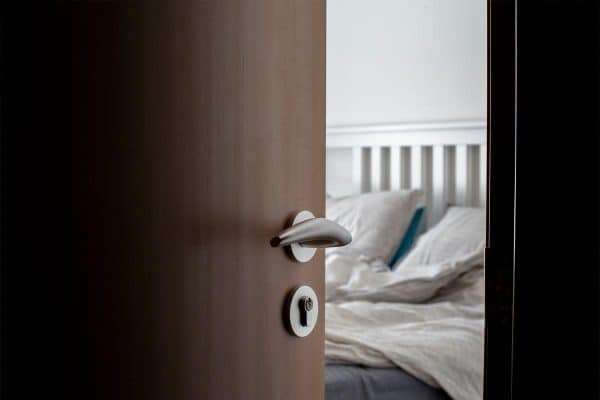 Read more about the article Bedroom Door Won’t Stay Open – What To Do