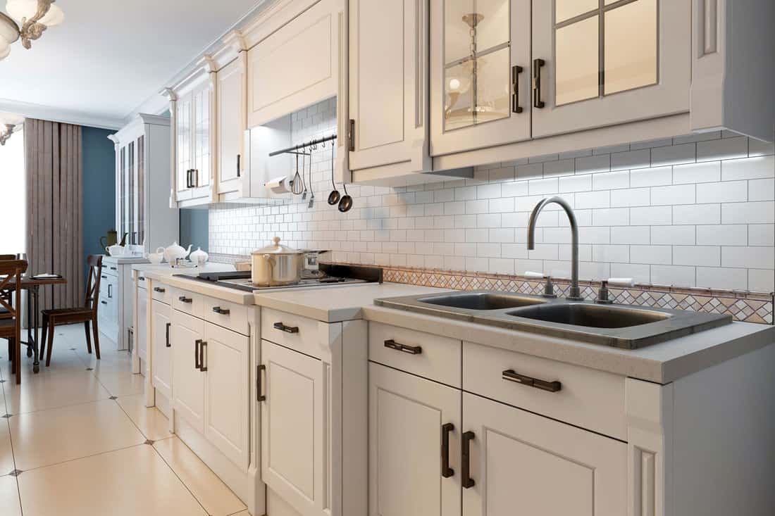 What Color Cabinets Go With Cream, White Or Cream Color Kitchen Cabinets