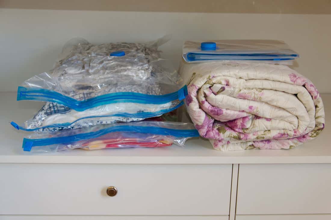 Vacuum sealing (clothes, duvets, blankets, sheets) to save space