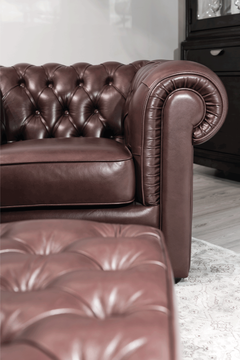 Leather chair in the livingroom
