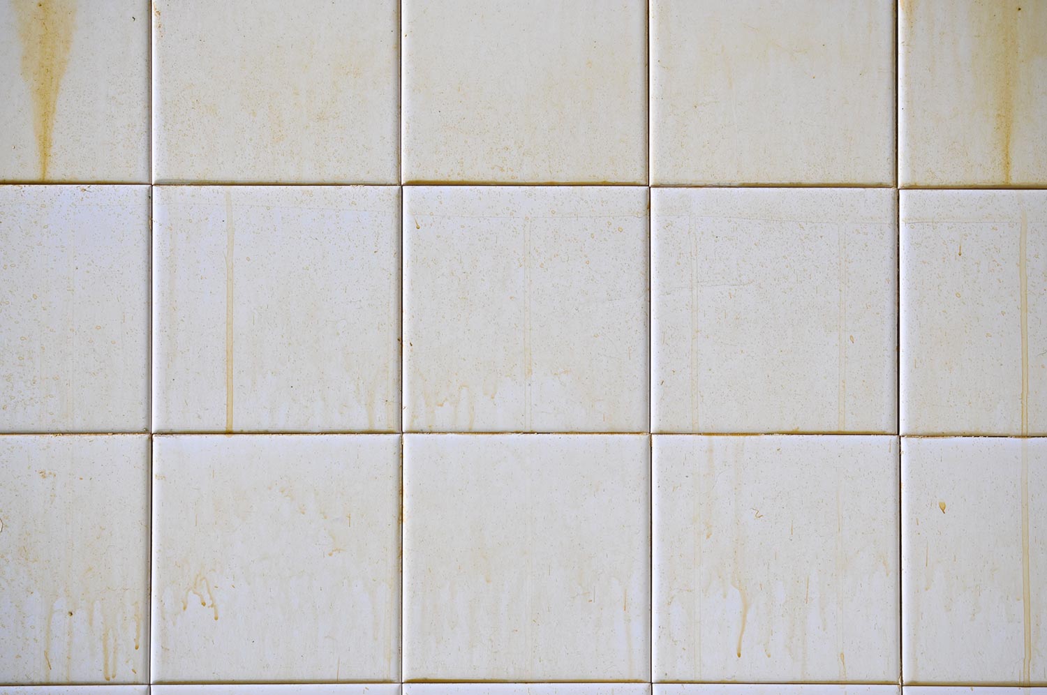 Dirty white tiles