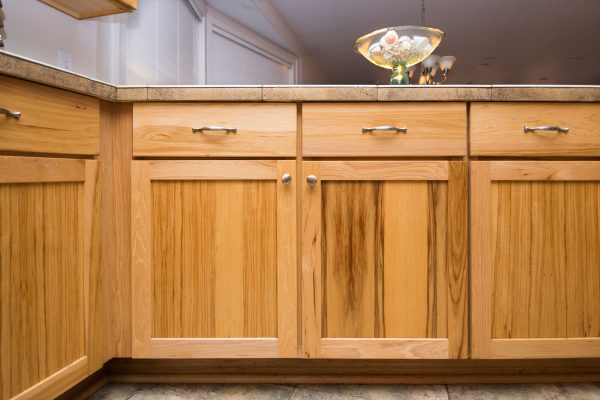Maple cabinets and drawers with white granite countertop, What Color Hardware For Maple Cabinets?