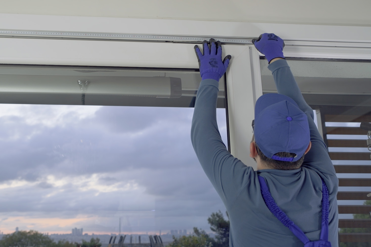 How To Remove Blinds From Metal Brackets How To Remove Blinds With Metal Brackets