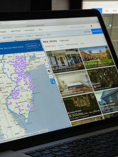 Zillow website homepage, Does Zillow Accept Low Offers?