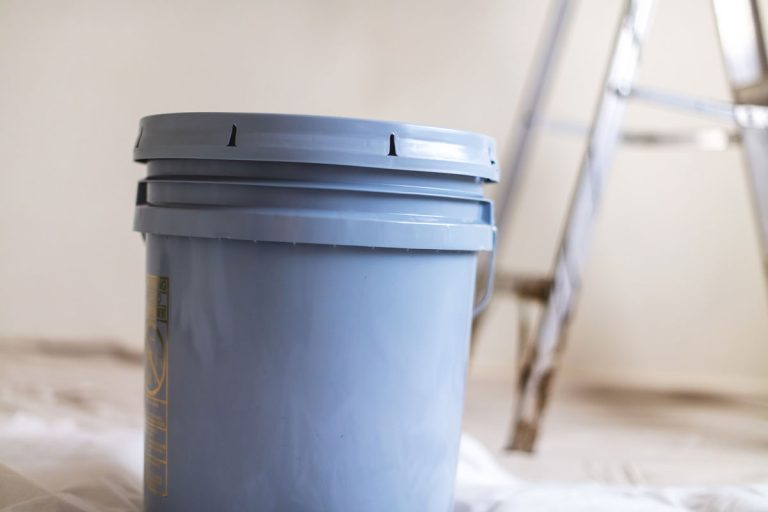 A blue colored paint bucket, How To Open A 5 Gallon Bucket Of Paint
