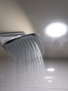 shower rain with running water, steam in the bathroom, Do Steam Showers Need To Be Enclosed And Sealed?