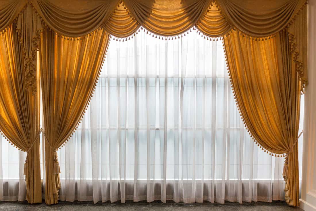 Golden and white see through curtain in luxury style