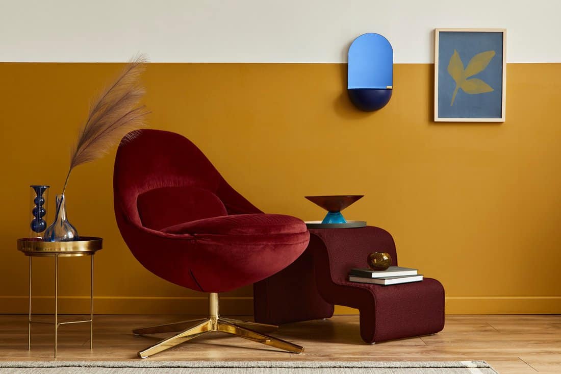 Mustard - Unique living room in modern style
