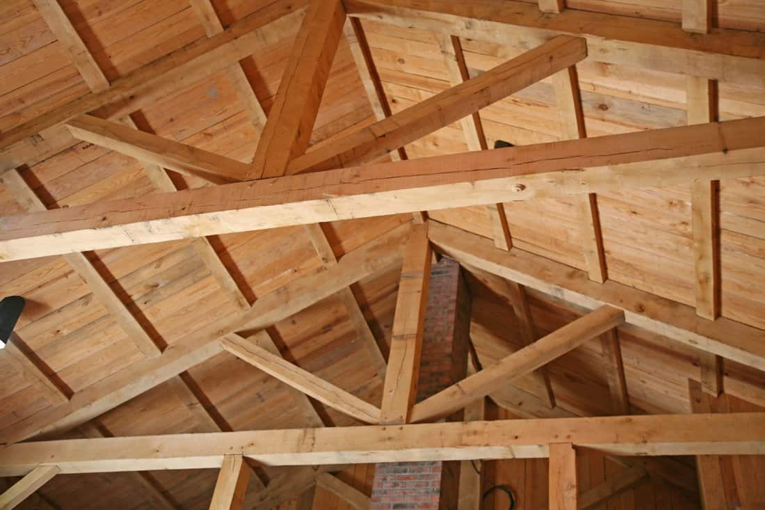 What are the advantages of roof rafters - Beautiful sturdy wood Architecture.