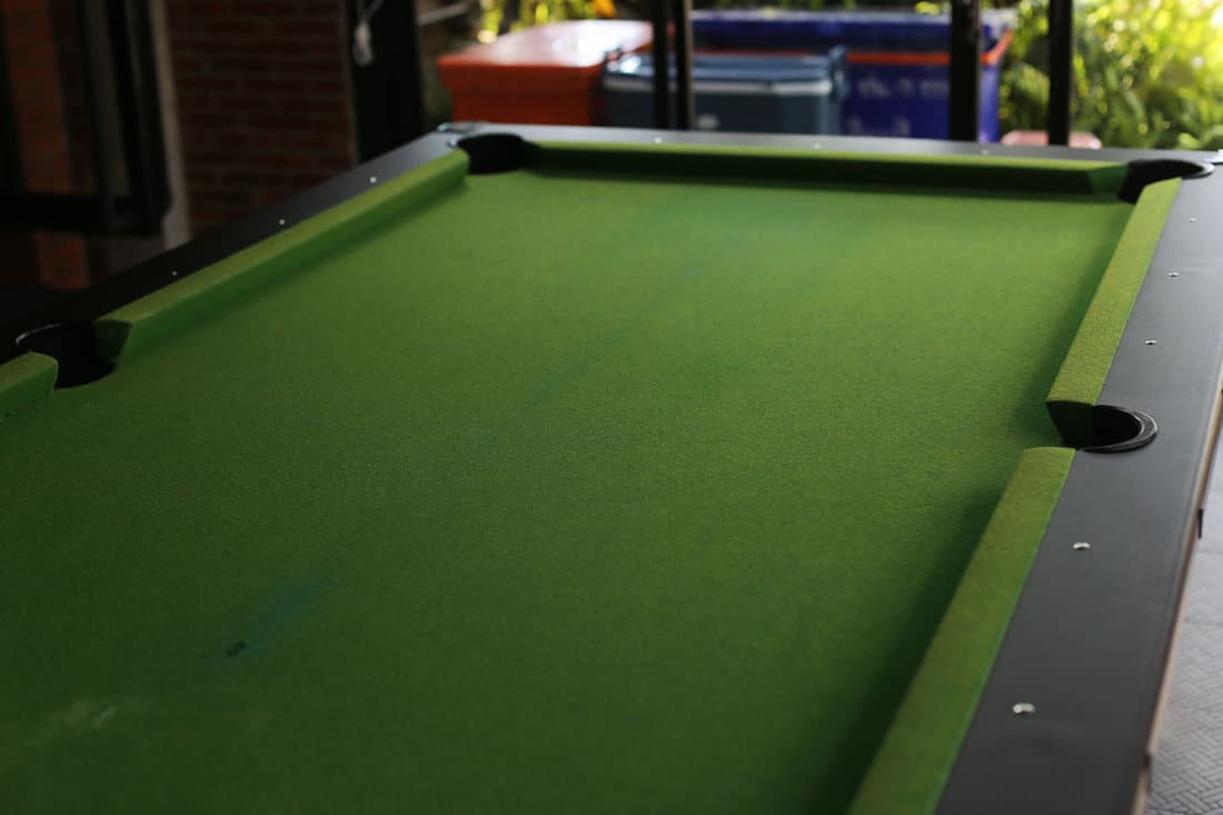 Close up photo of snooker table