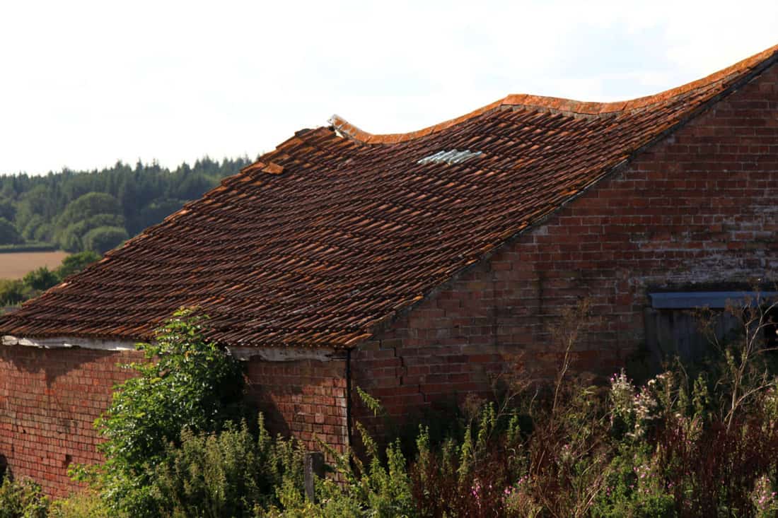 Old barn with saggy roof