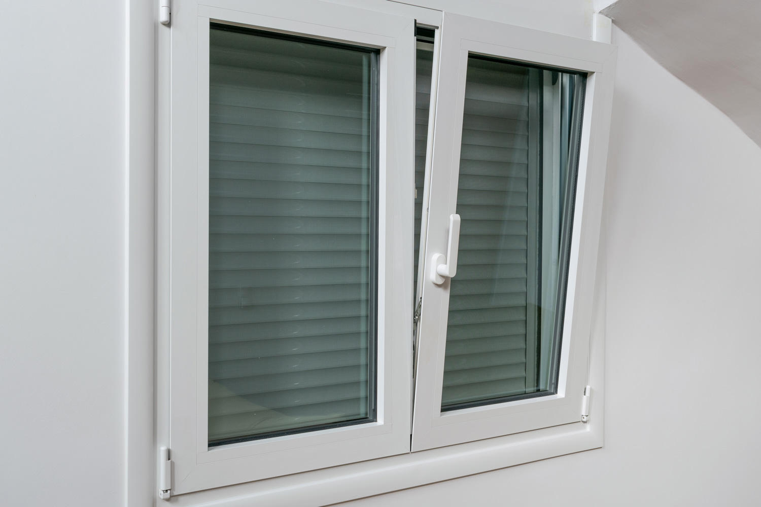 Double tilt and turn aluminum thermal break window with vertical fly screen and rolling shutter, casement window with European groove mechanism 