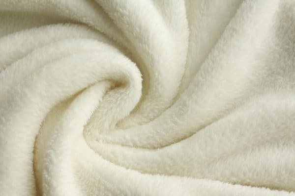 теплая, белая, плюшевая микрофлисовая ткань для одеяла закручена в круговой узор фона, флисовые простыни теплее, чем фланель