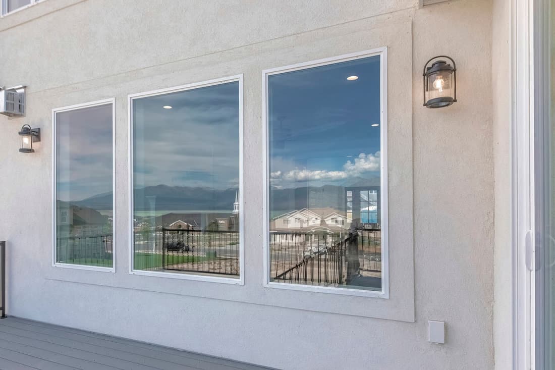 panorama deck house sliding glass windows