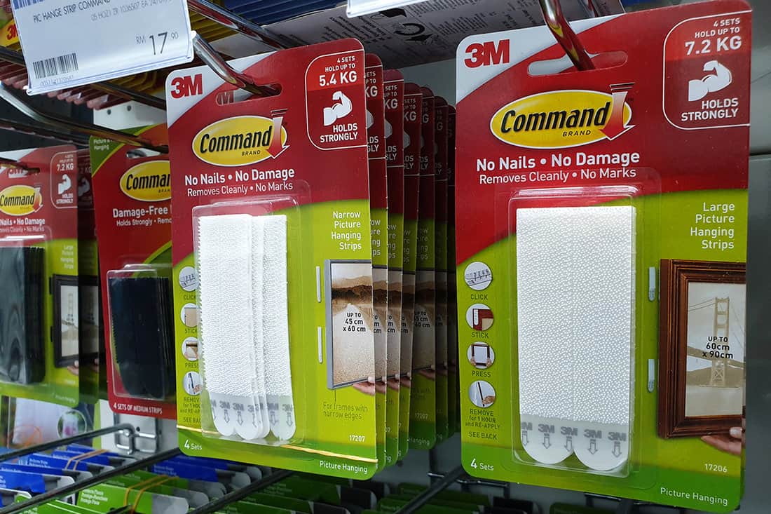 Command brand picture hanging strips