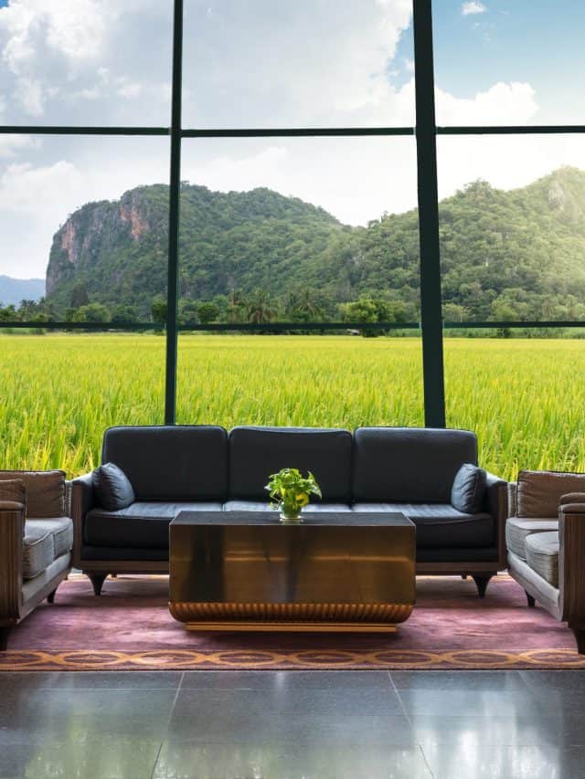 Lobby,Area,Of,A,Hotel,Which,Can,See,Rice,Field