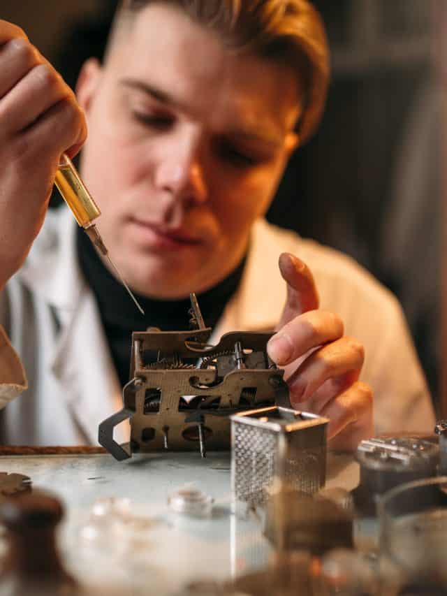 Watchmaker oil lubricates the mechanism of clock