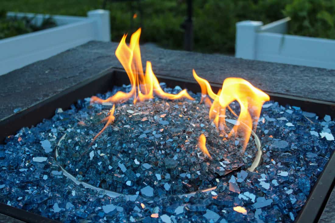 Propane flame with fire glass base