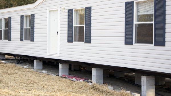 Pile foundations for a mobile home, Types Of Mobile Home Foundations: Which One Is Right For You? - 1600x900